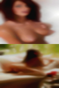 MS showing there couples pussy.