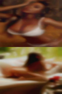 Naked woman looking for couple Grant Park.